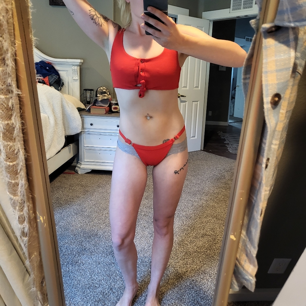 Red Ribbed Bakini Set